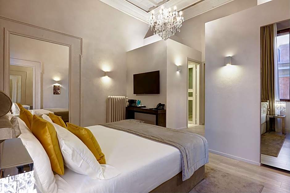 Terrace Pantheon Relais