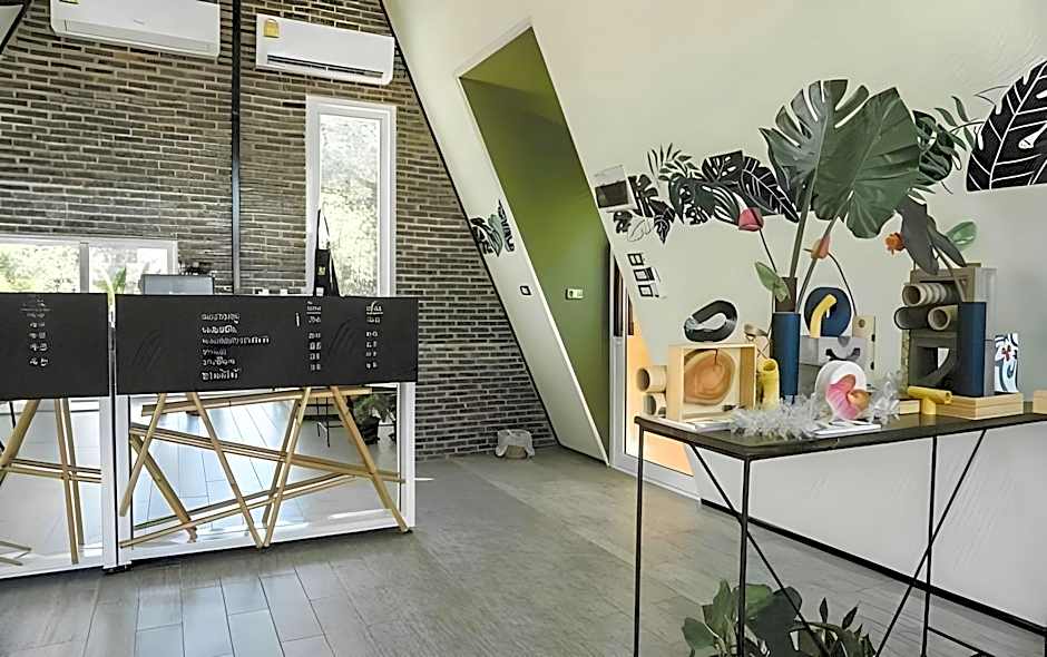 Patoey House