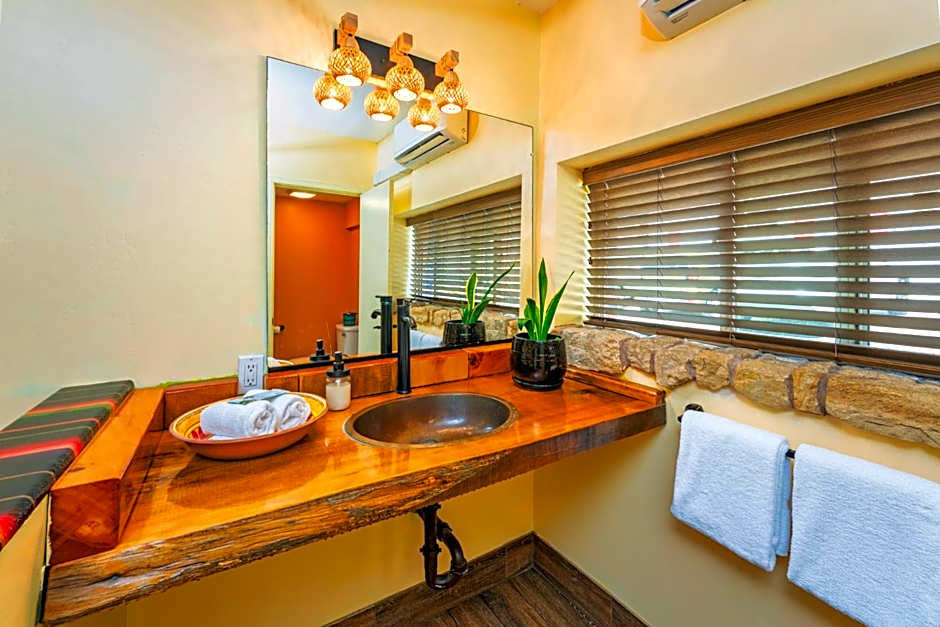 Nomads Hotel