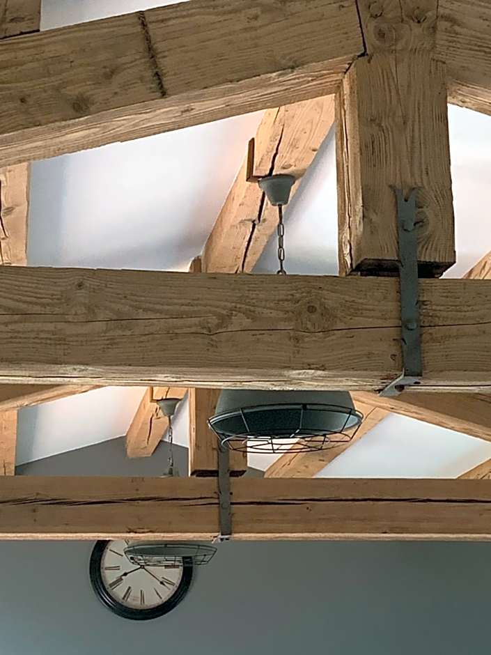Le Patio, chambres d hôtes pour adultes en Camargue, possibilité de naturisme à la piscine,
