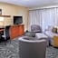 Courtyard By Marriott Detroit Warren