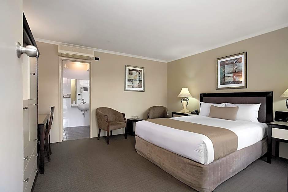 Comfort Inn On Raglan