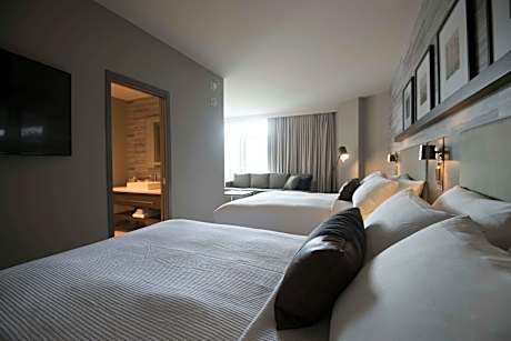 Queen Studio with Two Queen Beds - Lake View