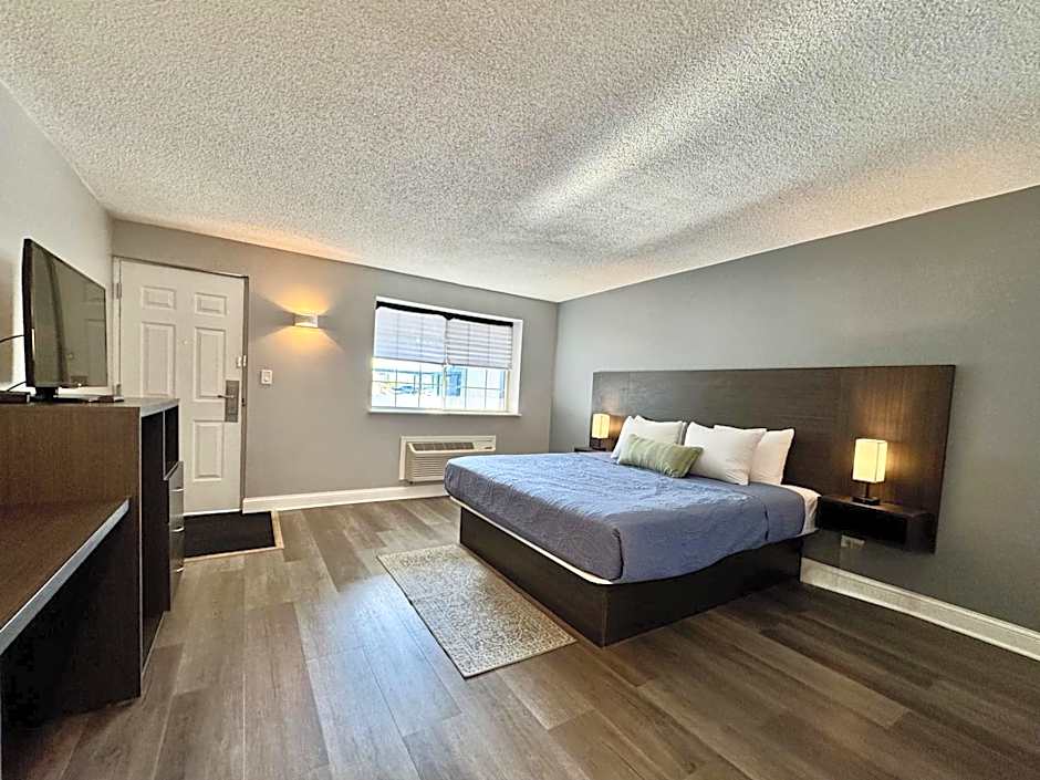 O'Hare Inn & Suites
