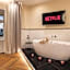 Budapest Eye- Boutique Suites, by BQA
