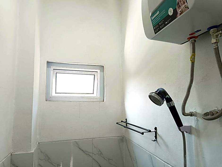 Wisma Kencana Syariah near UNS Mitra RedDoorz