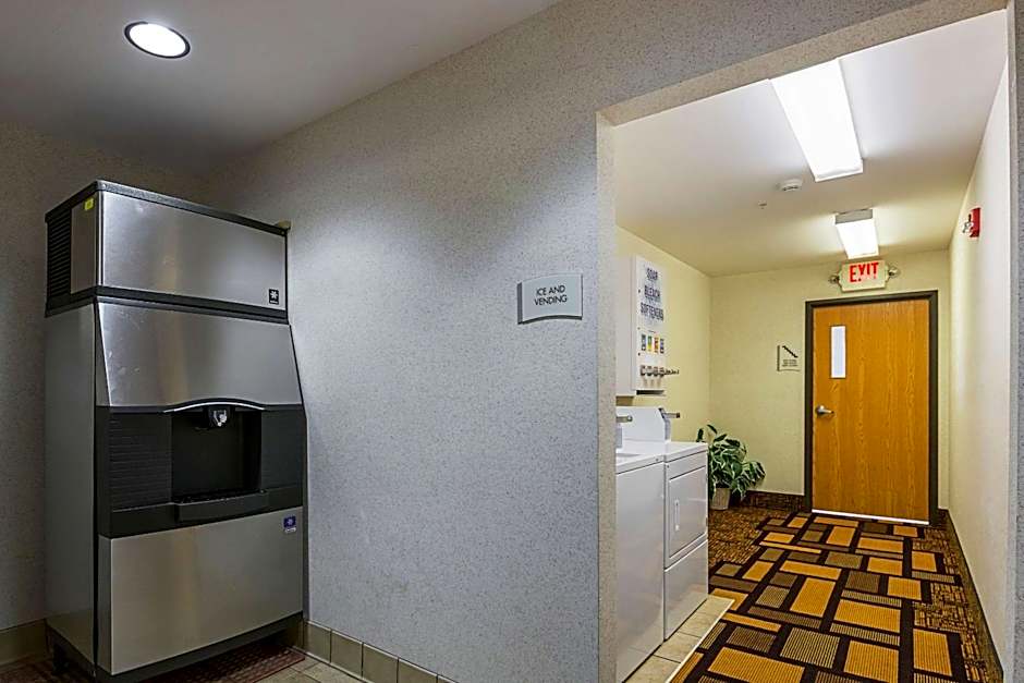 Quality Inn & Suites Belmont - Platteville
