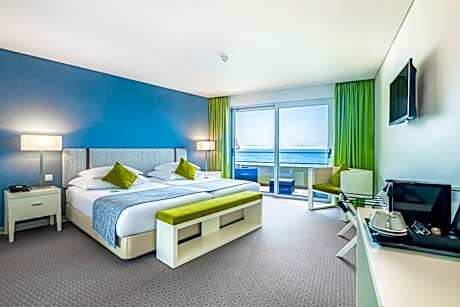 Twin Room with Sea View