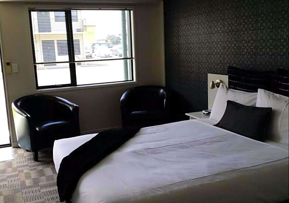 ASURE Abode On Courtenay Motor Inn