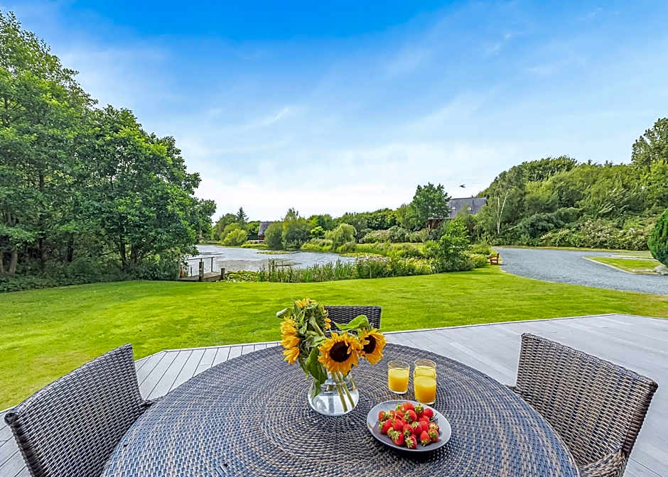Anglesey Lakeside Lodges