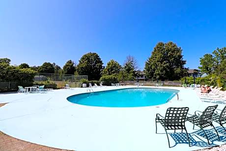 Majestic Regency Resort