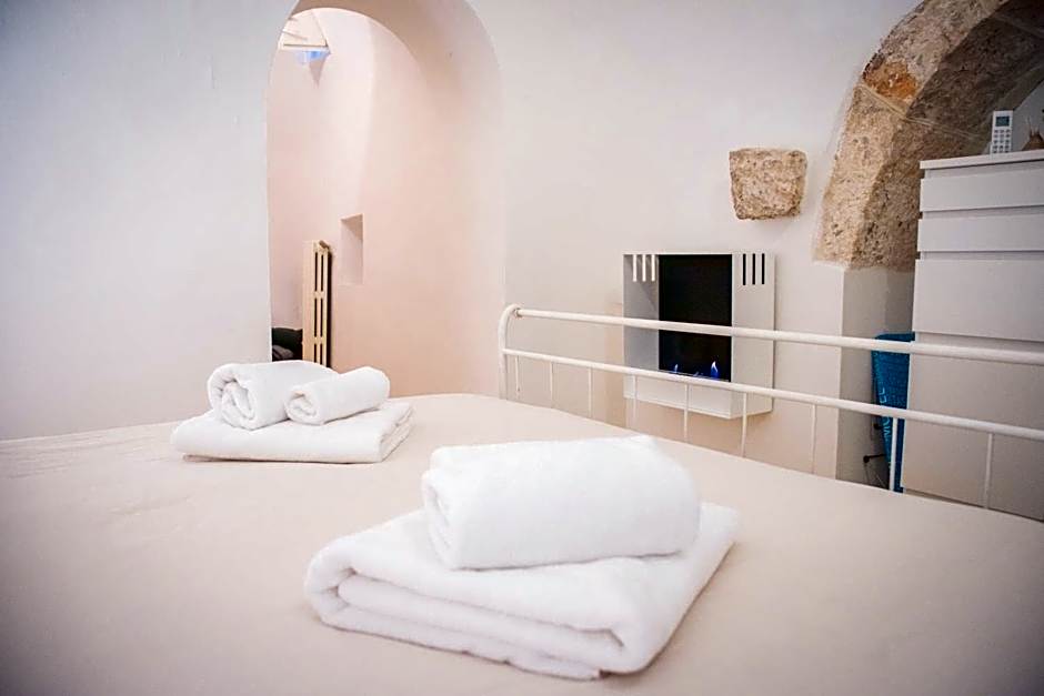 Ad un passo da Cisternino - Trulli con Foresta, Bici e BBQ