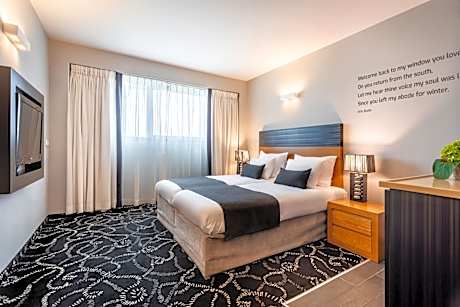 Classic Room  - Friday dinner complimentary