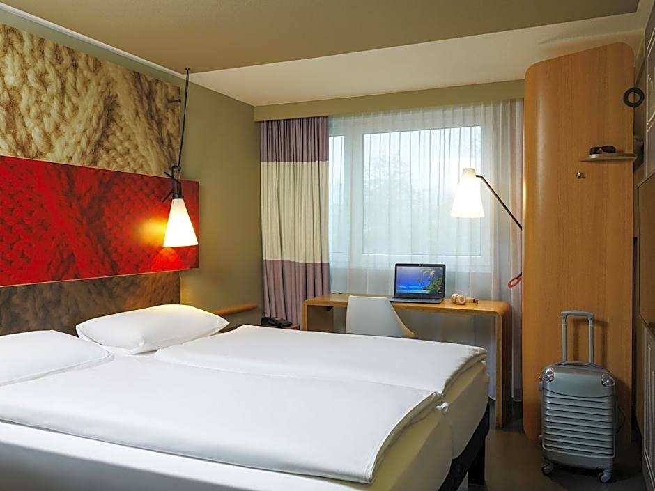 ibis Zurich City West