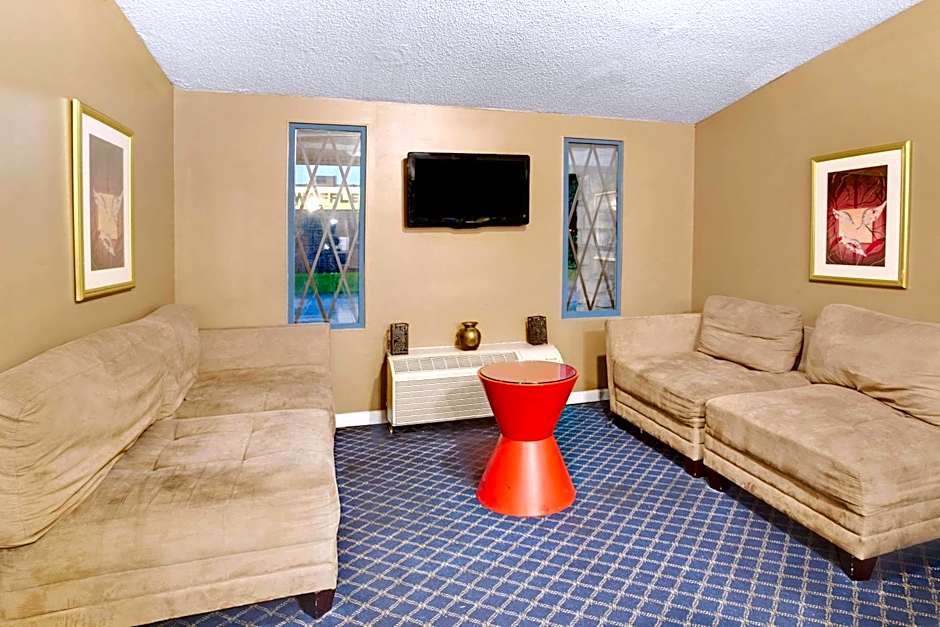 Exceed Inn Indianapolis airport south