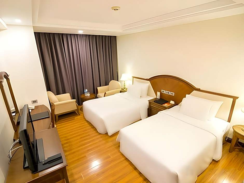Saigon Halong Hotel