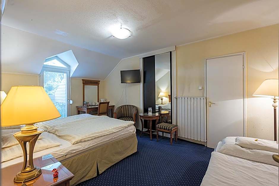 Hotel Romantik Eger