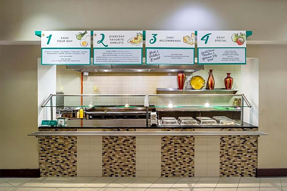 Embassy Suites By Hilton Hotel St. Louis-Airport