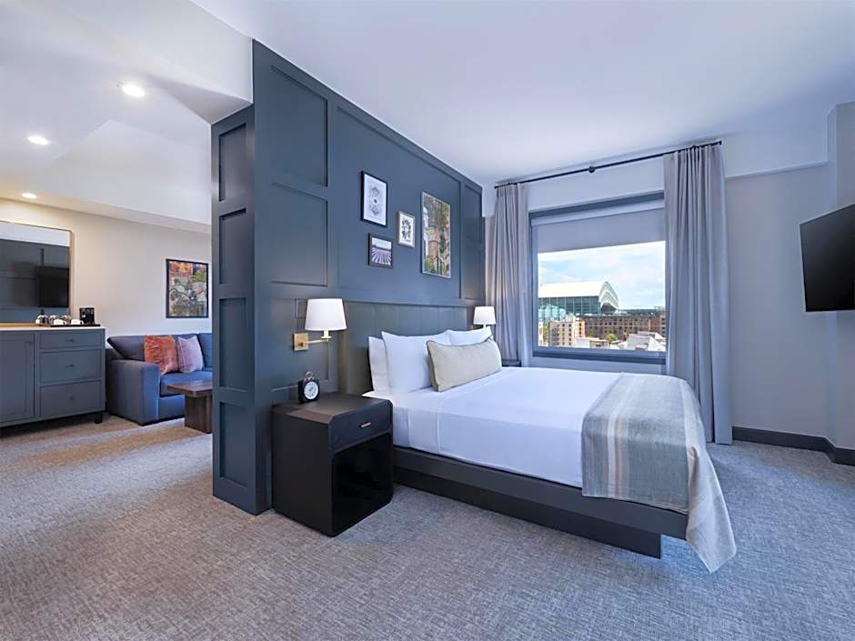 The Sam Houston, Curio Collection By Hilton