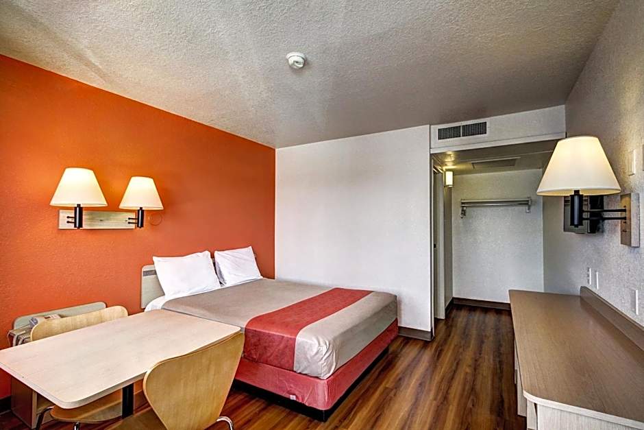 Park Inn by Radisson, Wells