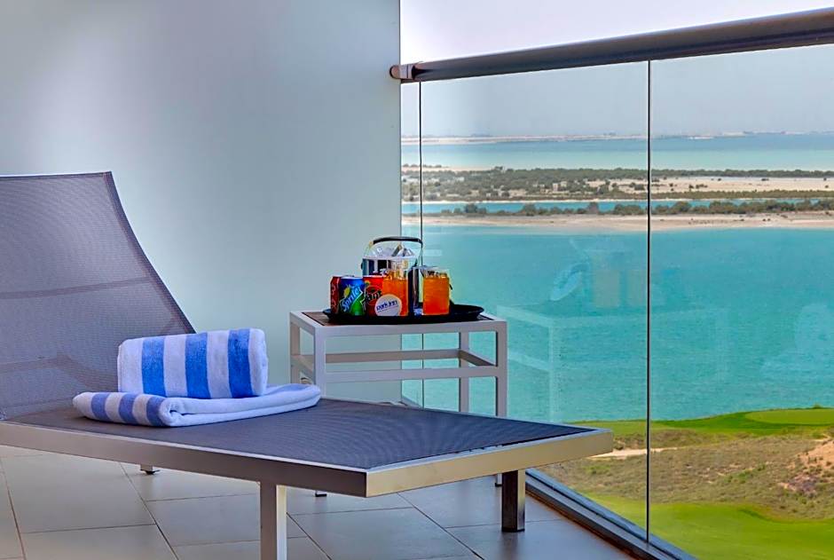 Yas Plaza Bay by IHG