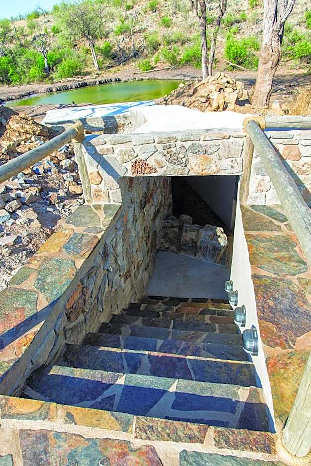 Tuningi Safari Lodge