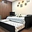 301 Historic building 1Bdrm 1bath AC Rooftop