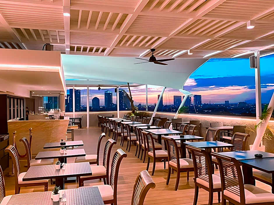 Brits Hotel Puri Indah