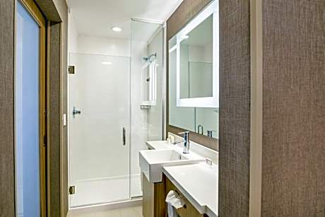 King Suite with Trundle Bed