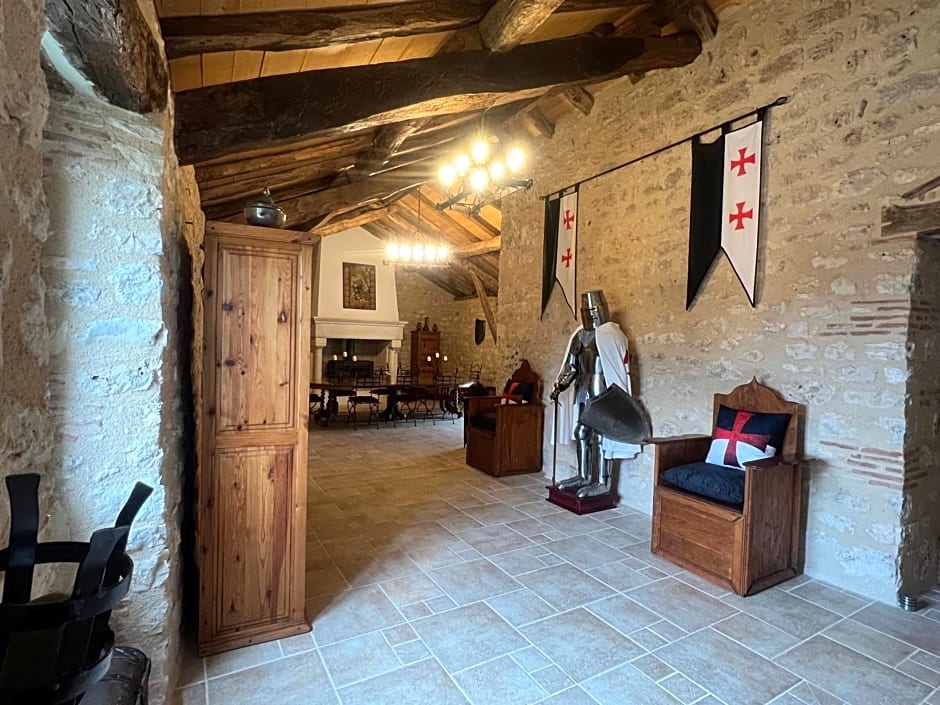 Le Relais des Chevaliers " Chambre des Chevaliers"