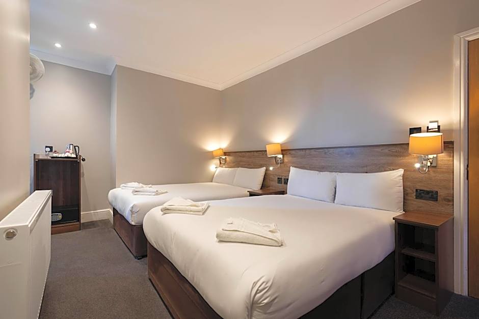 Ascot Hyde Park Hotel