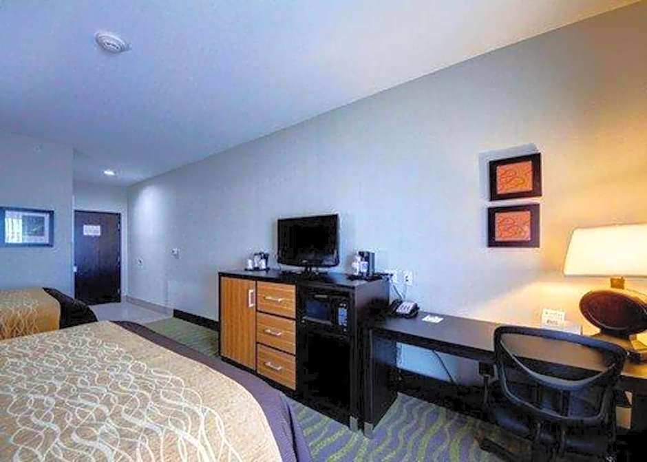 Comfort Inn & Suites