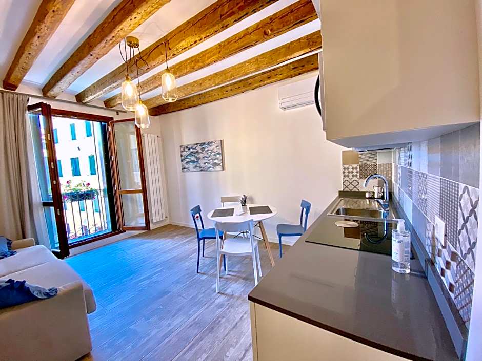 Suite House new apartments wi fi Venice island