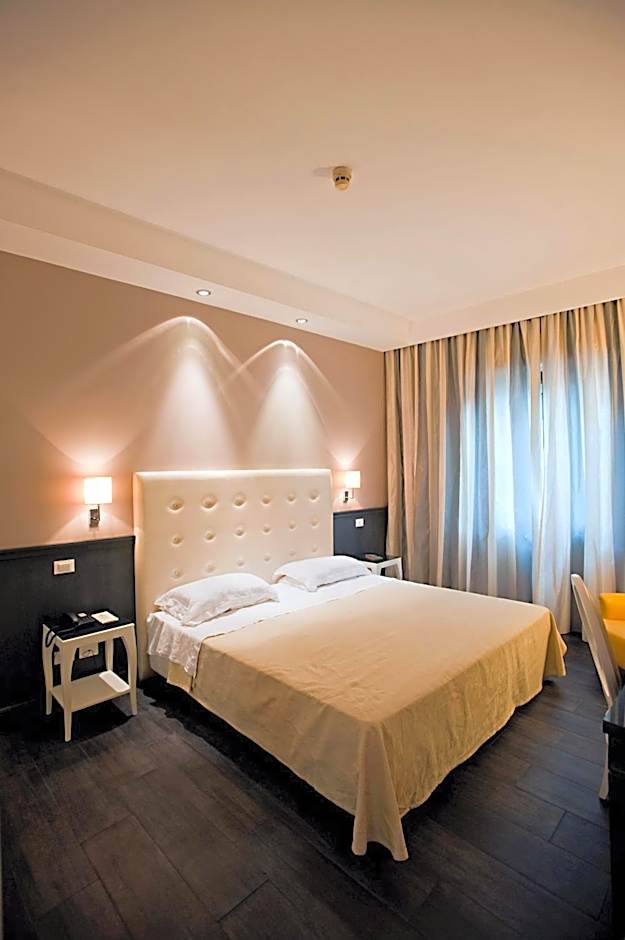 Hotel Mediterraneo