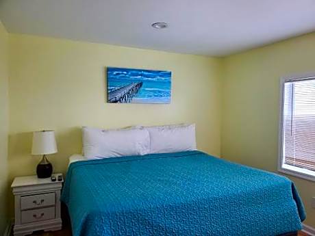 King Room with Ocean View and Private Balcony #18