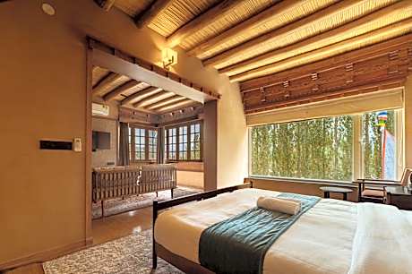 The Kaal Hotel