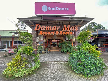 RedDoorz at Damar Mas Gunung Kelud Kediri