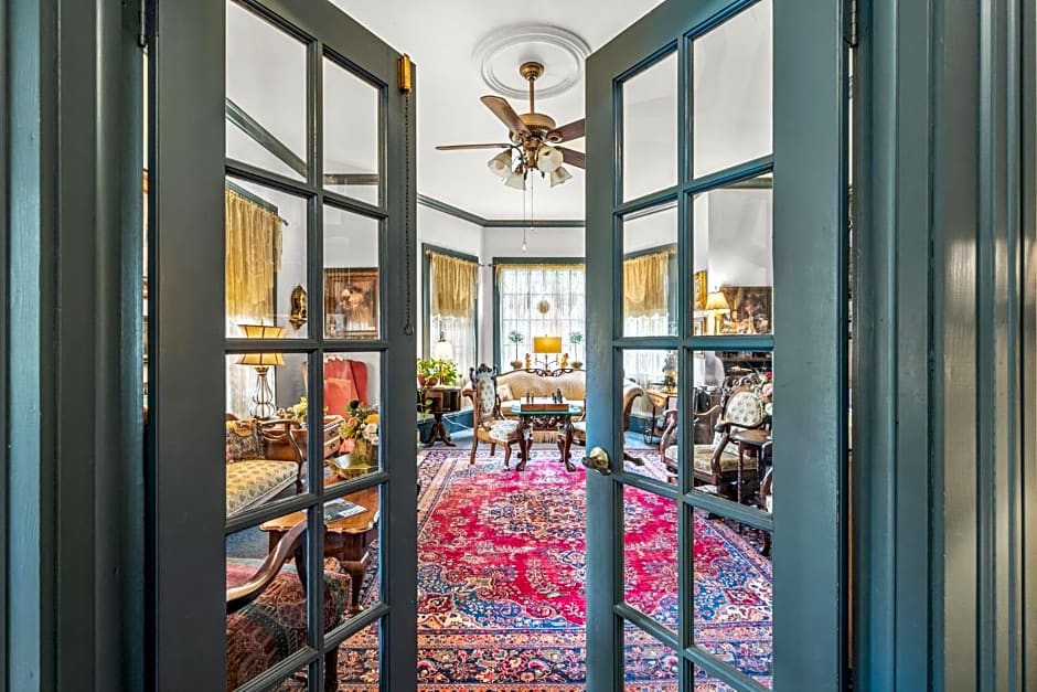 Goodbread House Bed and Breakfast