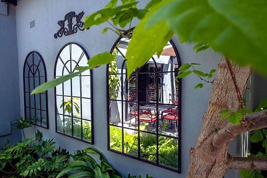 La Fontaine Boutique Hotel by The Oyster Collection