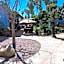 El Encanto Inn & Suites