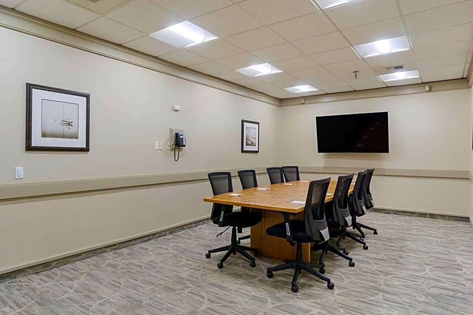 Best Western Plus Harbor Plaza And Conference Center