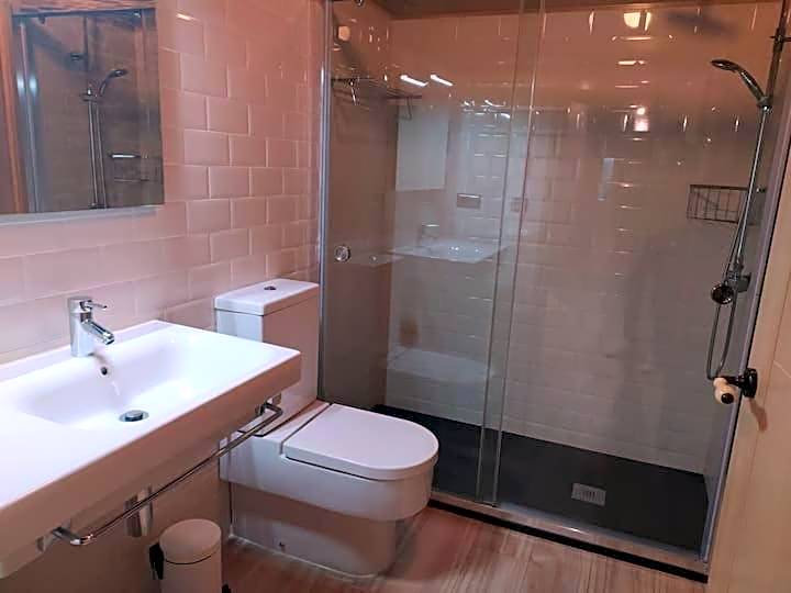 Habitaciones La Cuevona de Guitiriz,Parga, en el camino norte Lugo