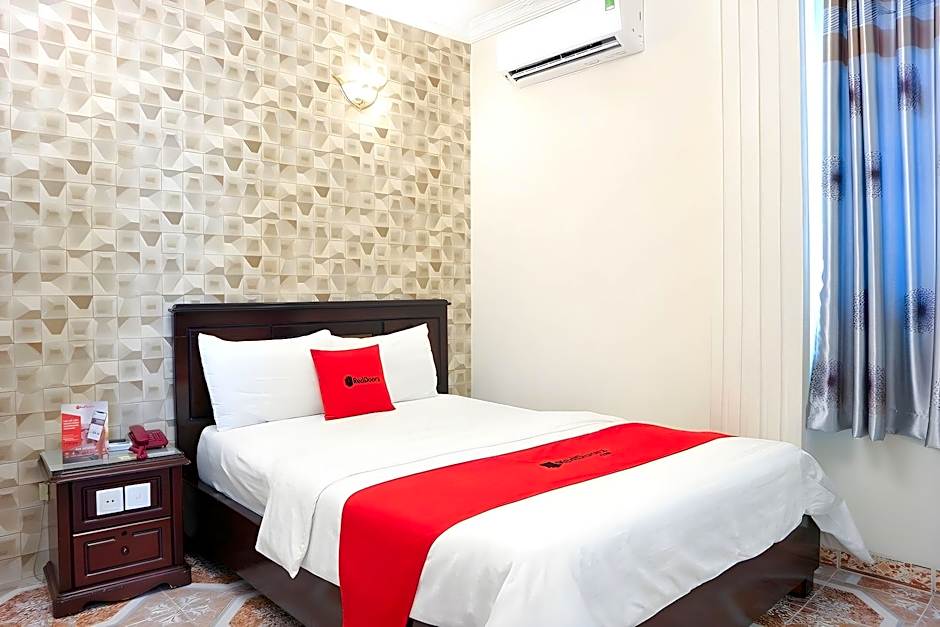 Tan Hoang Long Hotel Nguyen Van Cu