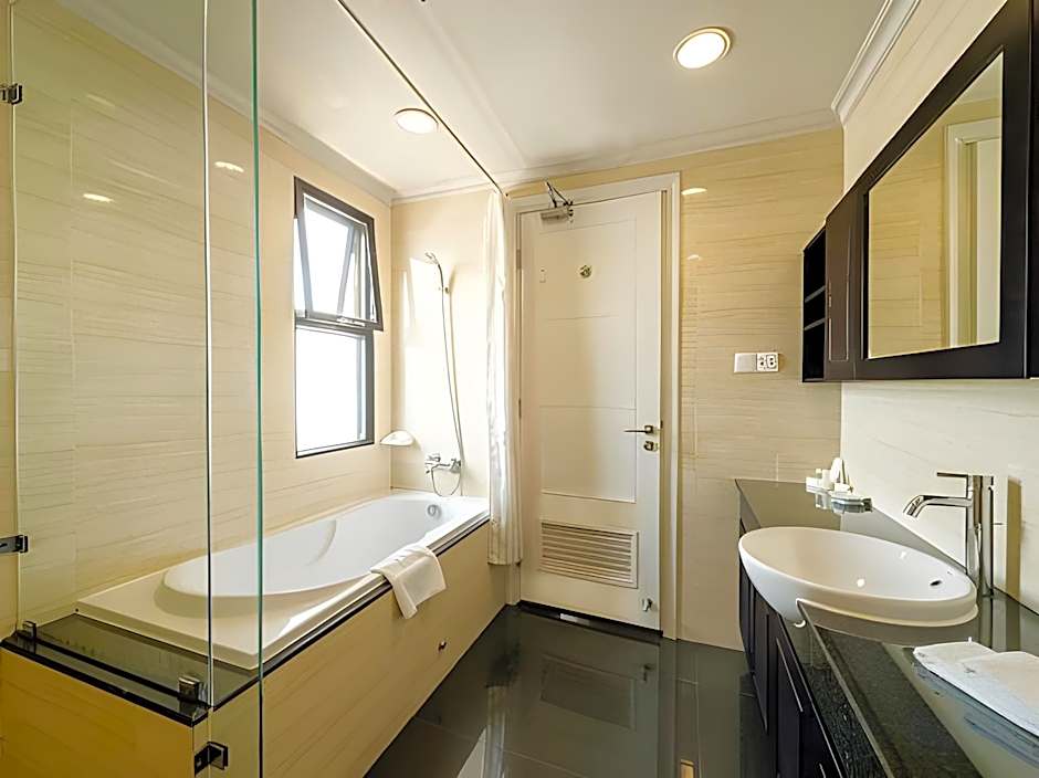 Mayfair Suites Serviced Apartment