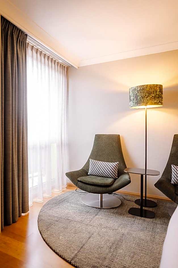 Holiday Inn Hotel Brussels Airport by IHG