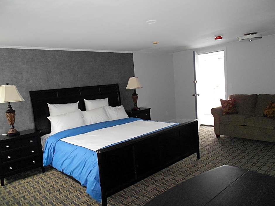 Cape Shore Inn