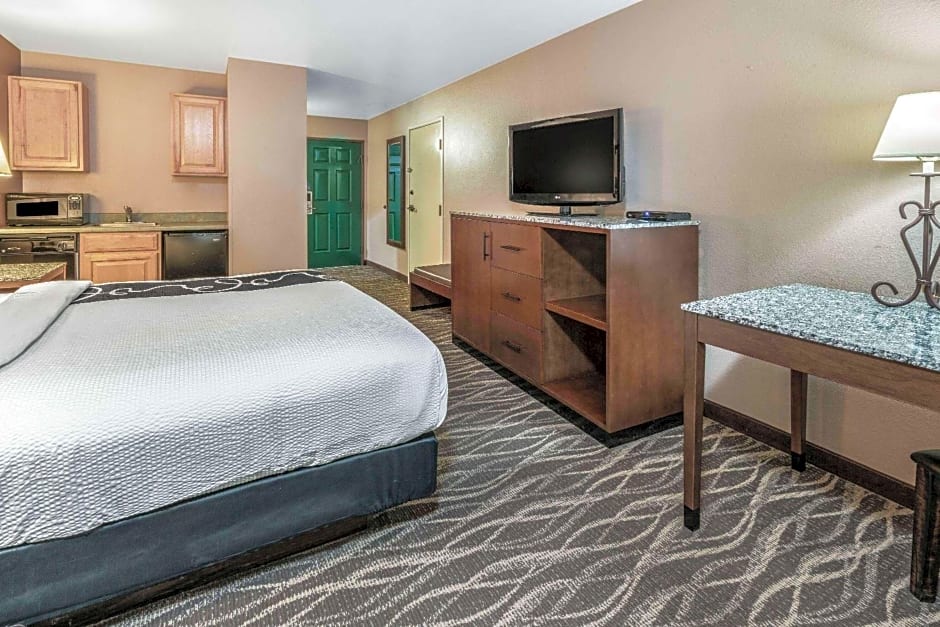 La Quinta Inn & Suites by Wyndham Belgrade / Bozeman Airport