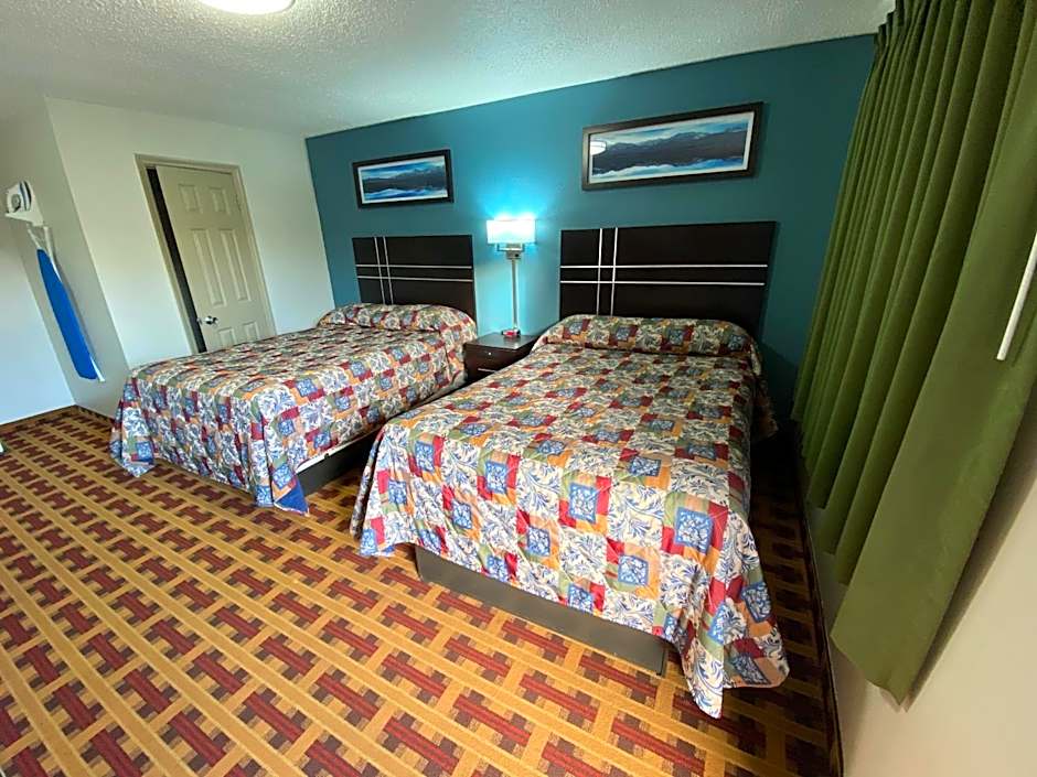 Photo 1 of 7 of 2 Double Beds, Smoking