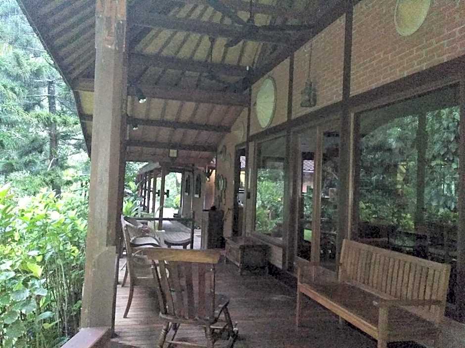 The Country House