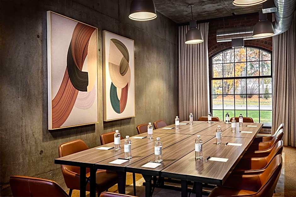 The Loom Hotel, Tapestry Collection By Hilton